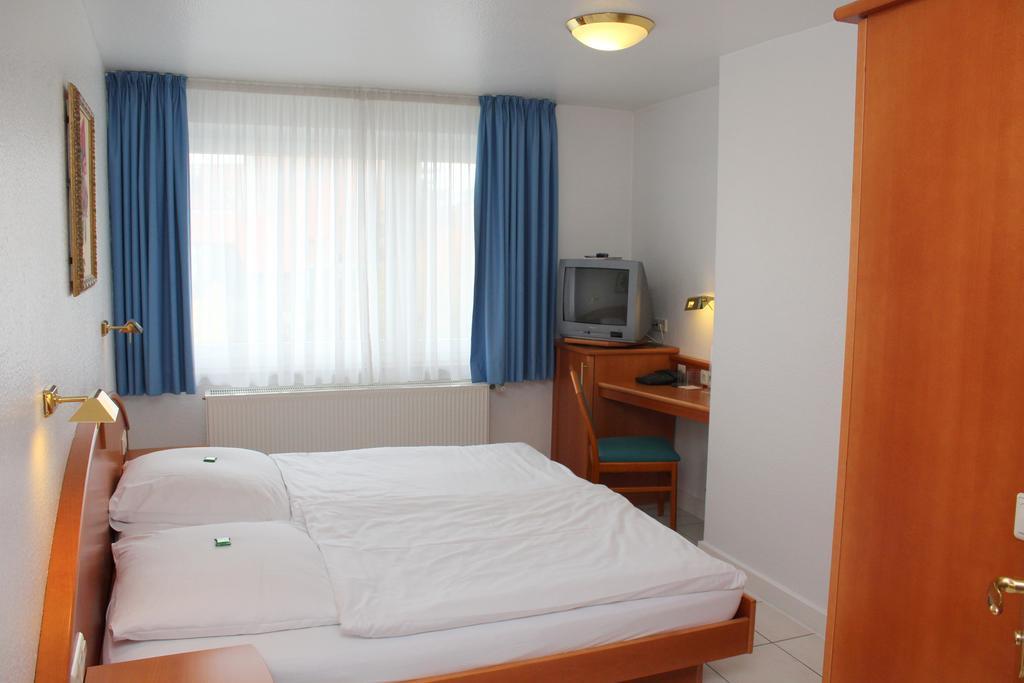 Hotel Sonne Leinfelden-Echterdingen Cameră foto