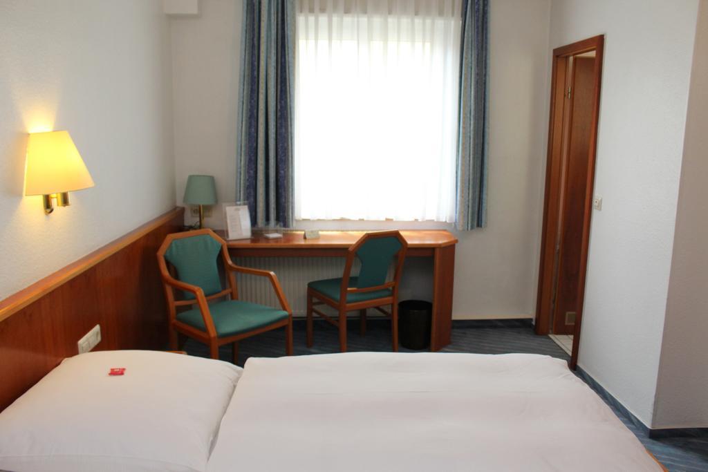 Hotel Sonne Leinfelden-Echterdingen Cameră foto